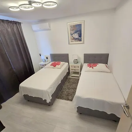 Apartment Lux Adriatica *